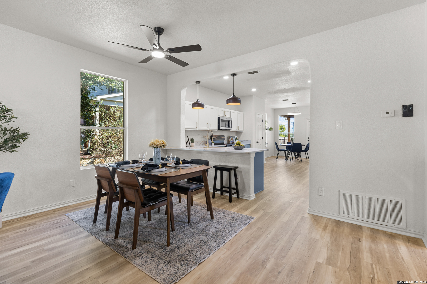7502 CAMINO MNR, Boerne, TX 78015