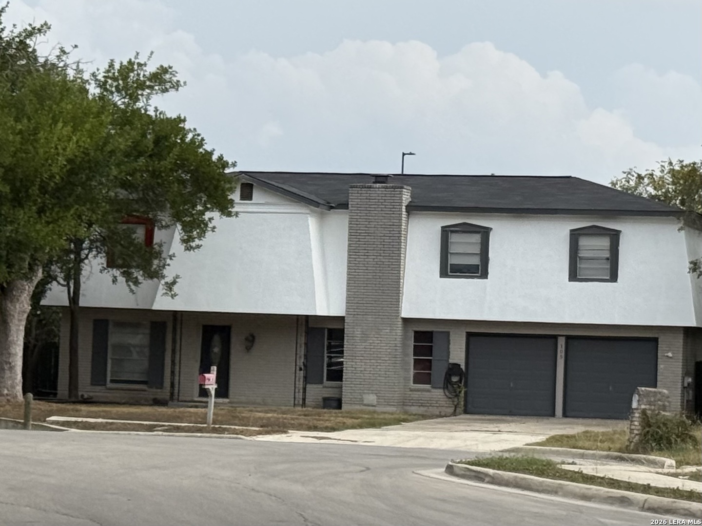 Property photo for 105 Cordoba Cir, Universal City, TX