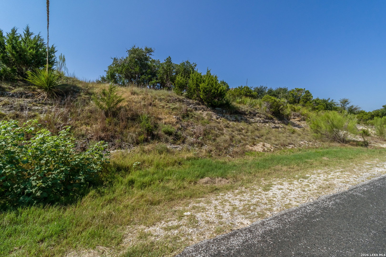26023 Echo Mtn, San Antonio, TX 78260