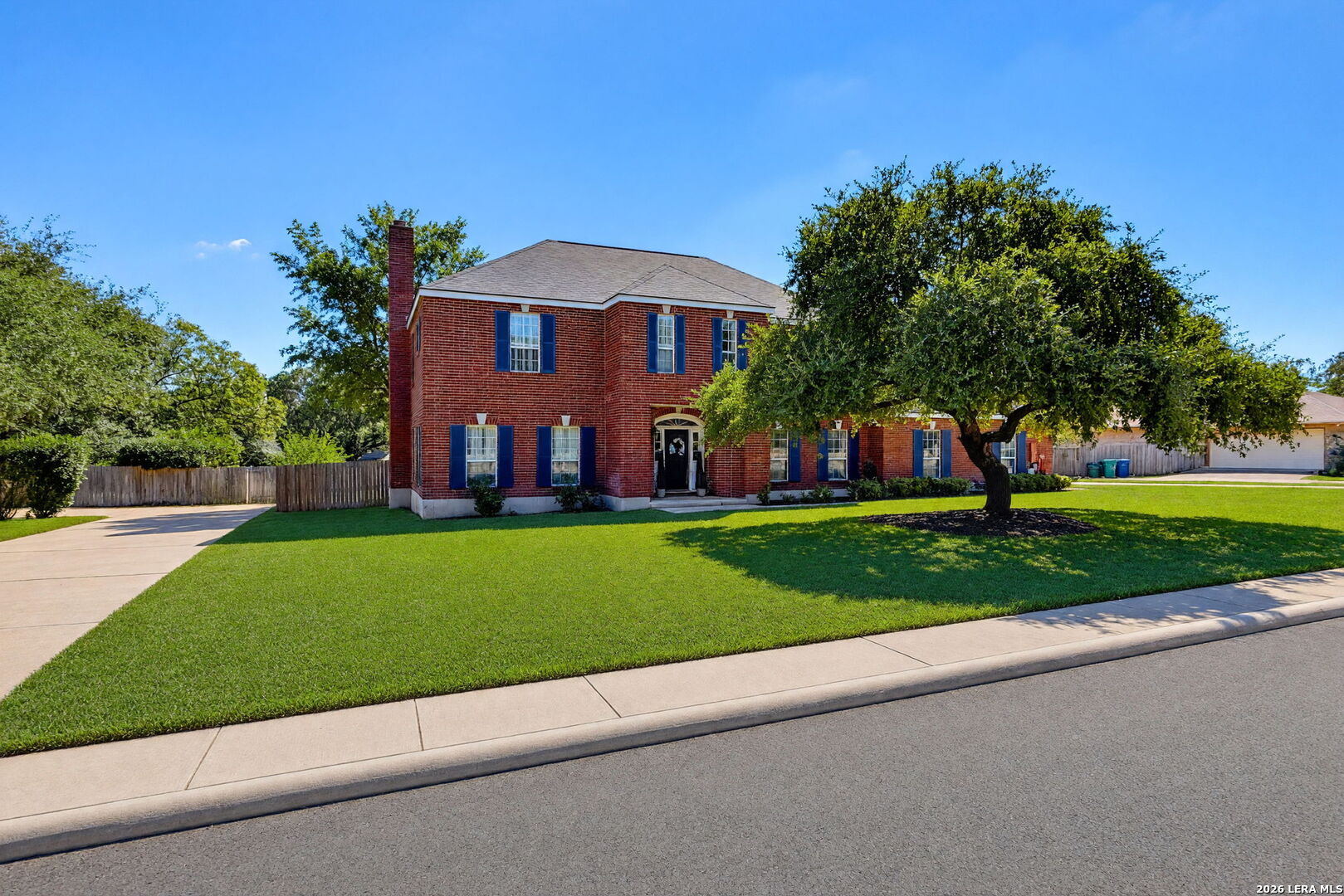 Property photo for 120 MERRY TRL, Hollywoodpark, TX
