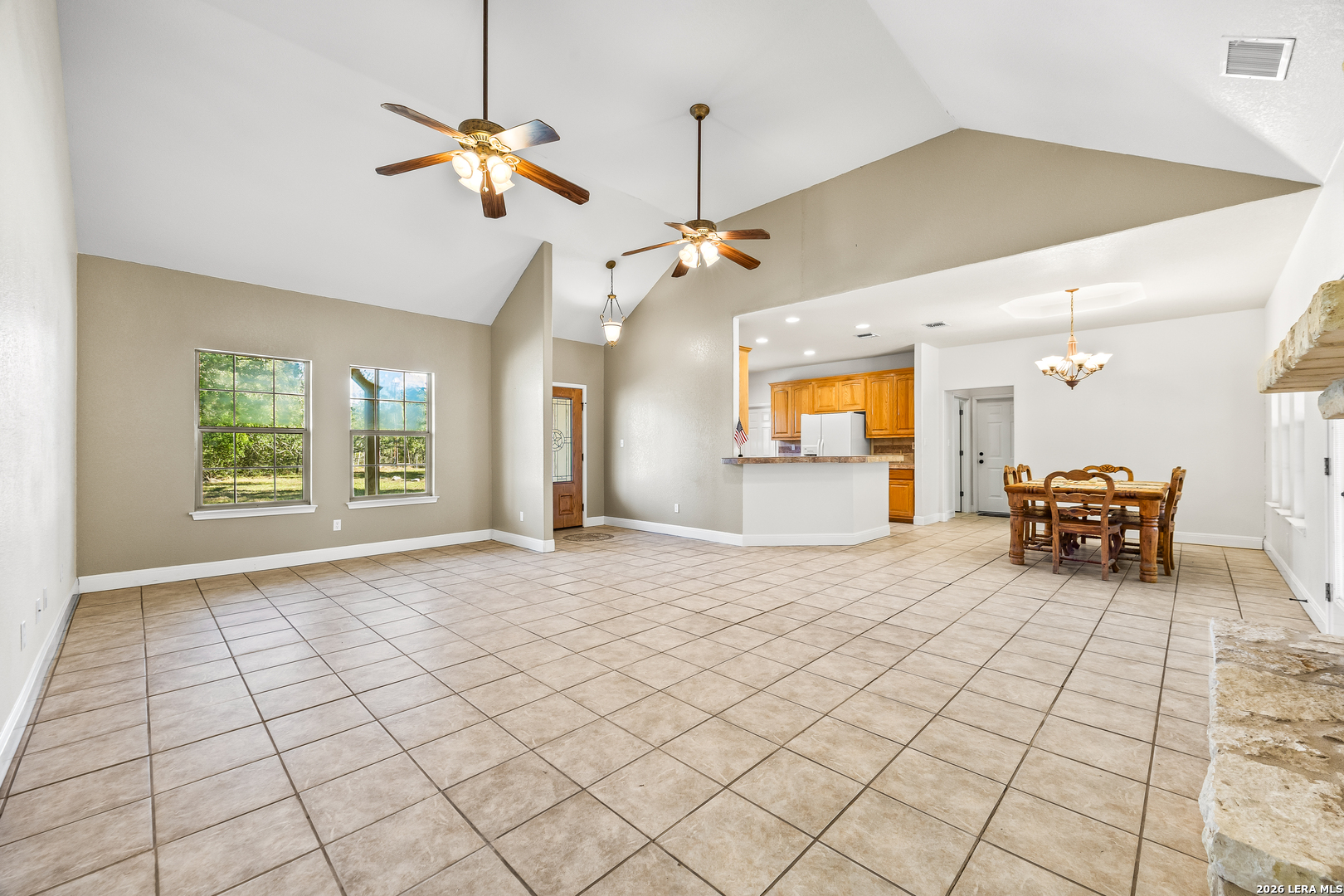 828 County Road 334, Stockdale, TX 78160