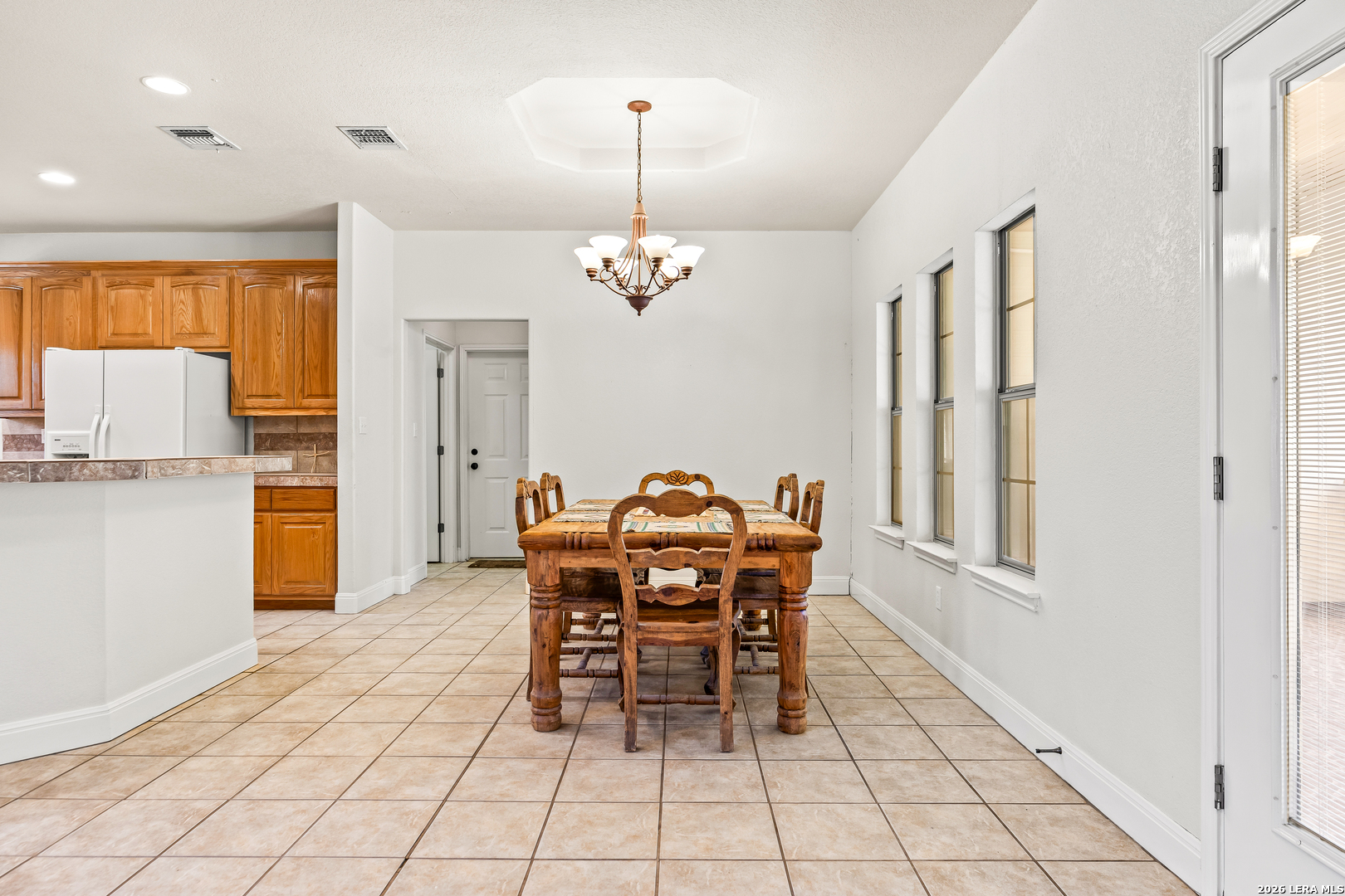 828 County Road 334, Stockdale, TX 78160