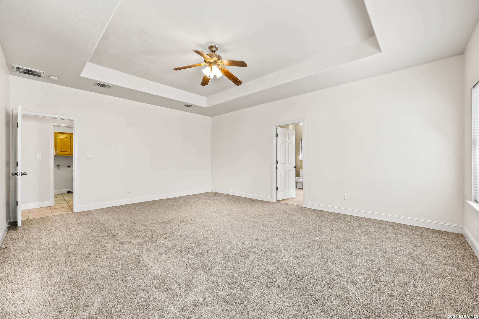 828 County Road 334, Stockdale, TX 78160