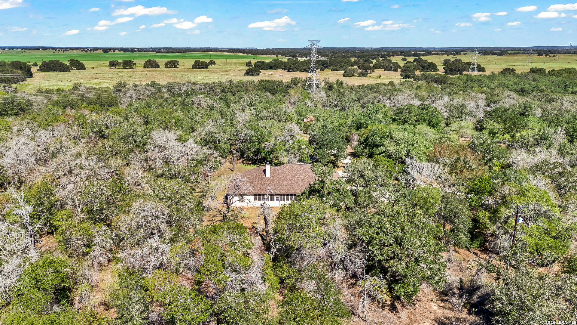 828 County Road 334, Stockdale, TX 78160
