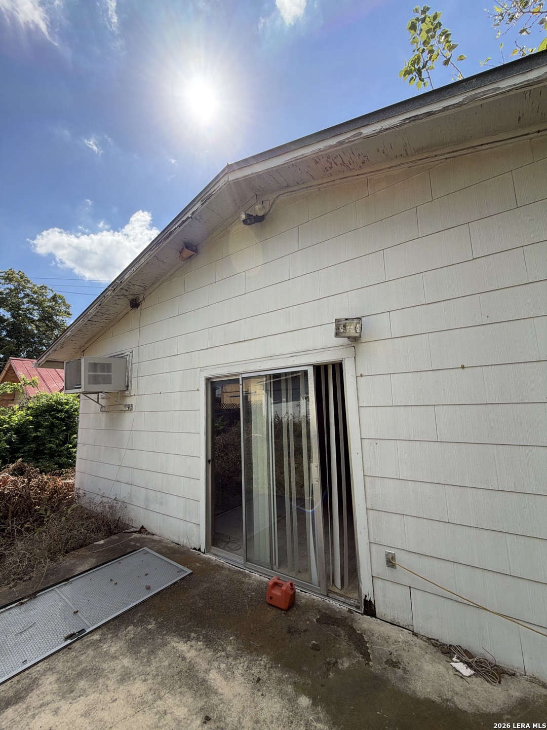 1215 Virginia Blvd, San Antonio, TX 78203