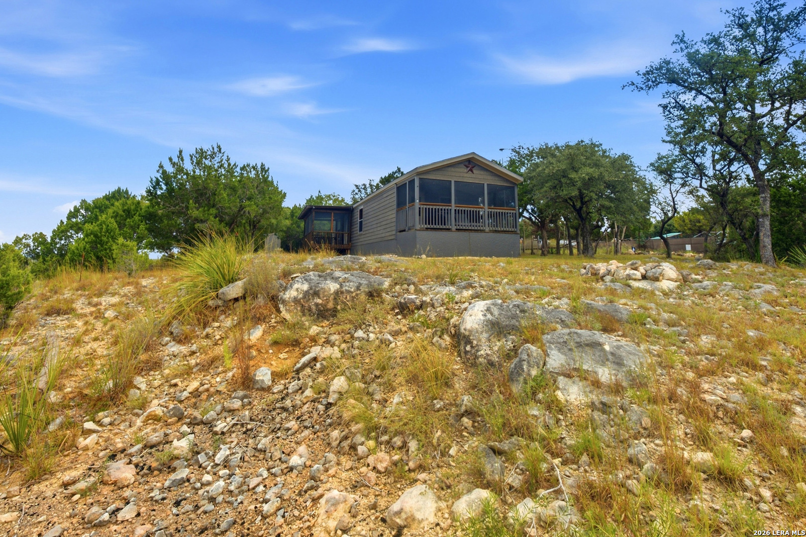 333 SPANISH OAK DR, Bandera, TX 78003