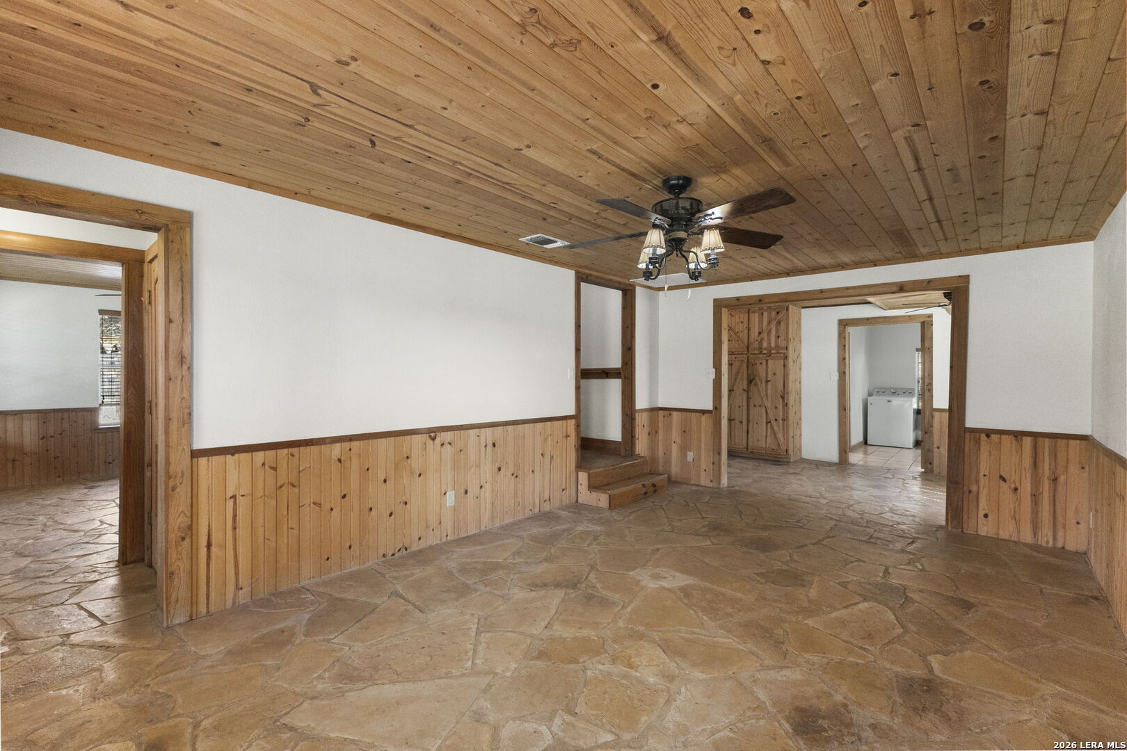 138 Comanche Path, Bandera, TX 78003