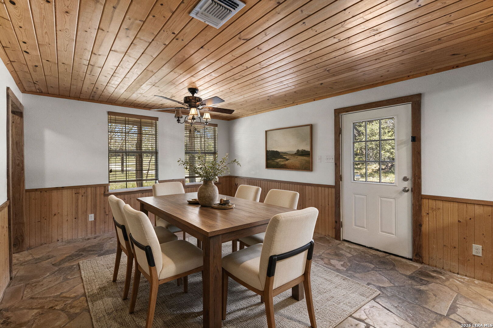 138 Comanche Path, Bandera, TX 78003