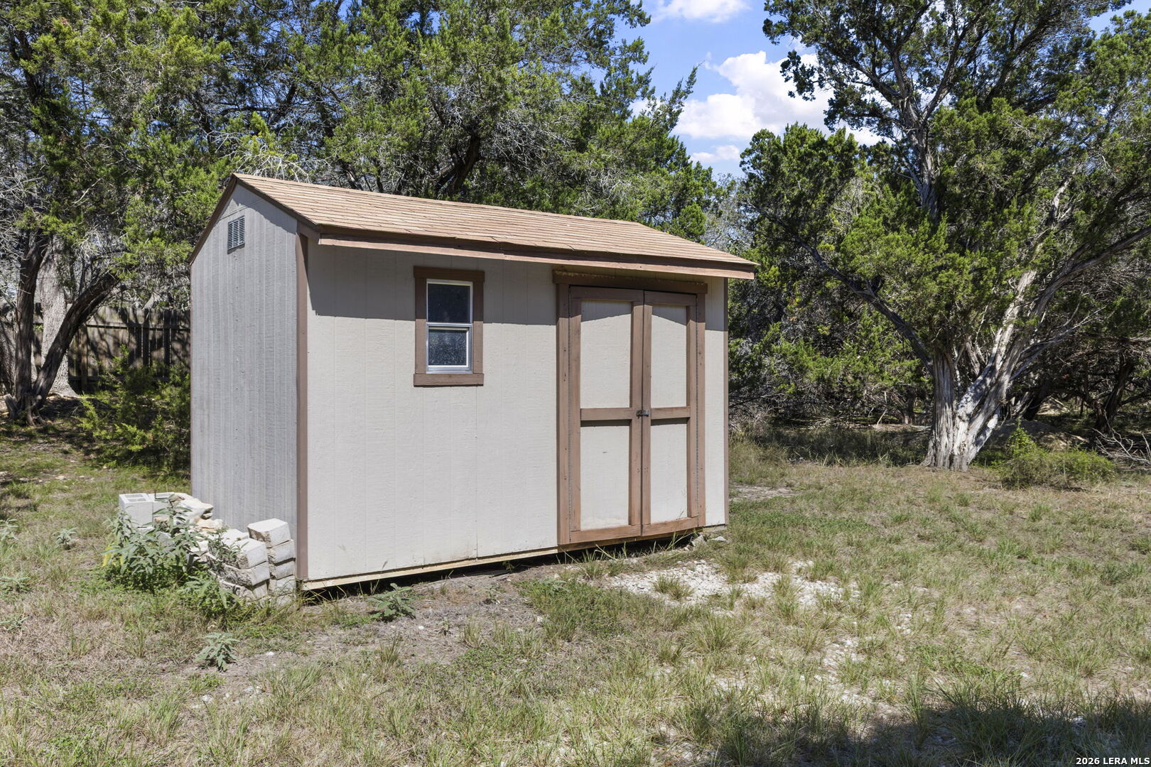 138 Comanche Path, Bandera, TX 78003