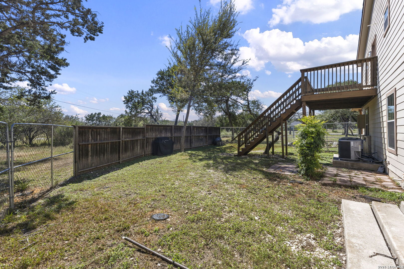 138 Comanche Path, Bandera, TX 78003