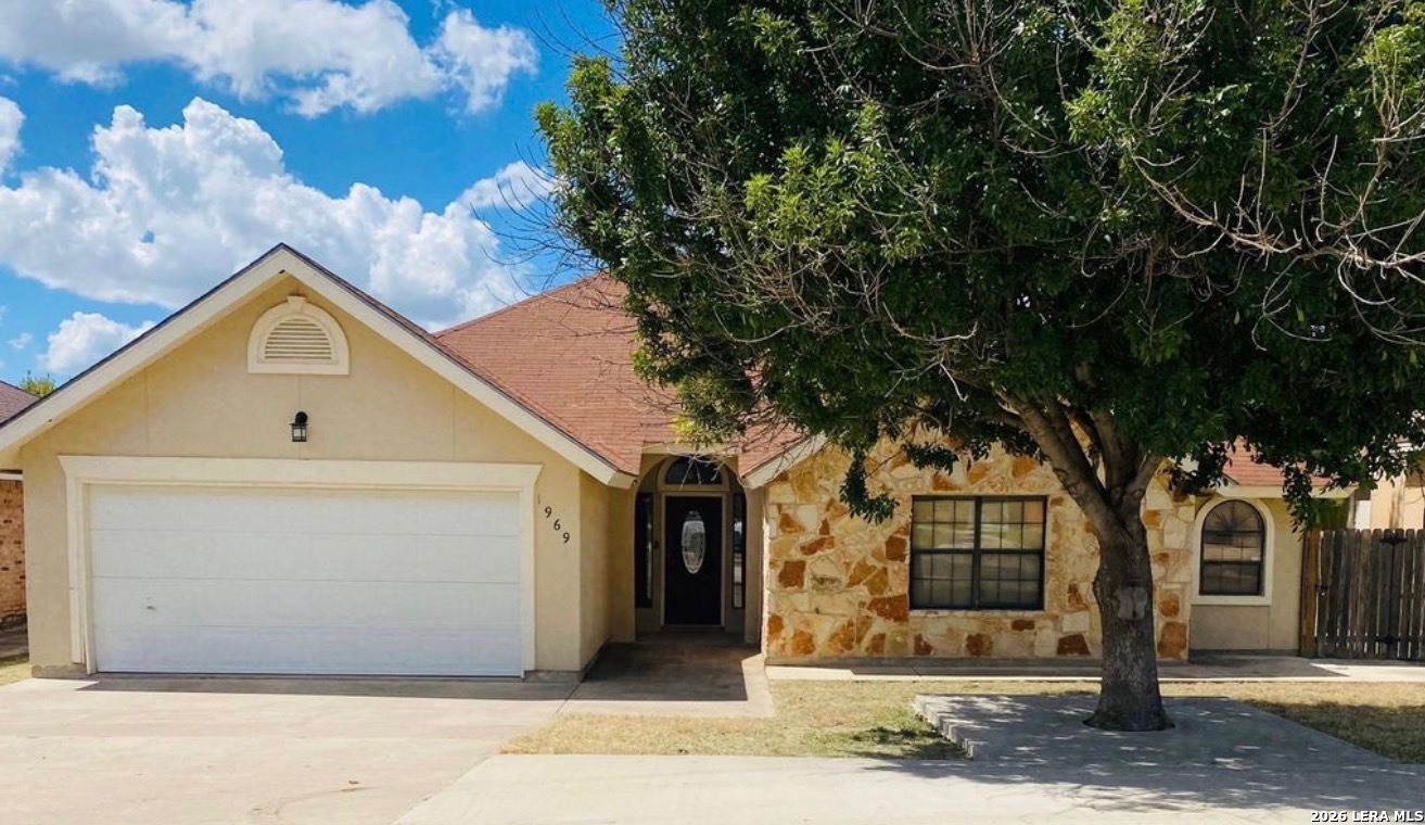 Property photo for 1969 Roberto Manuel Cir, Eagle Pass, TX