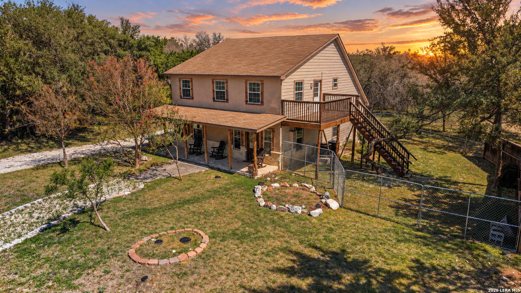138 Comanche Path, Bandera, TX 78003