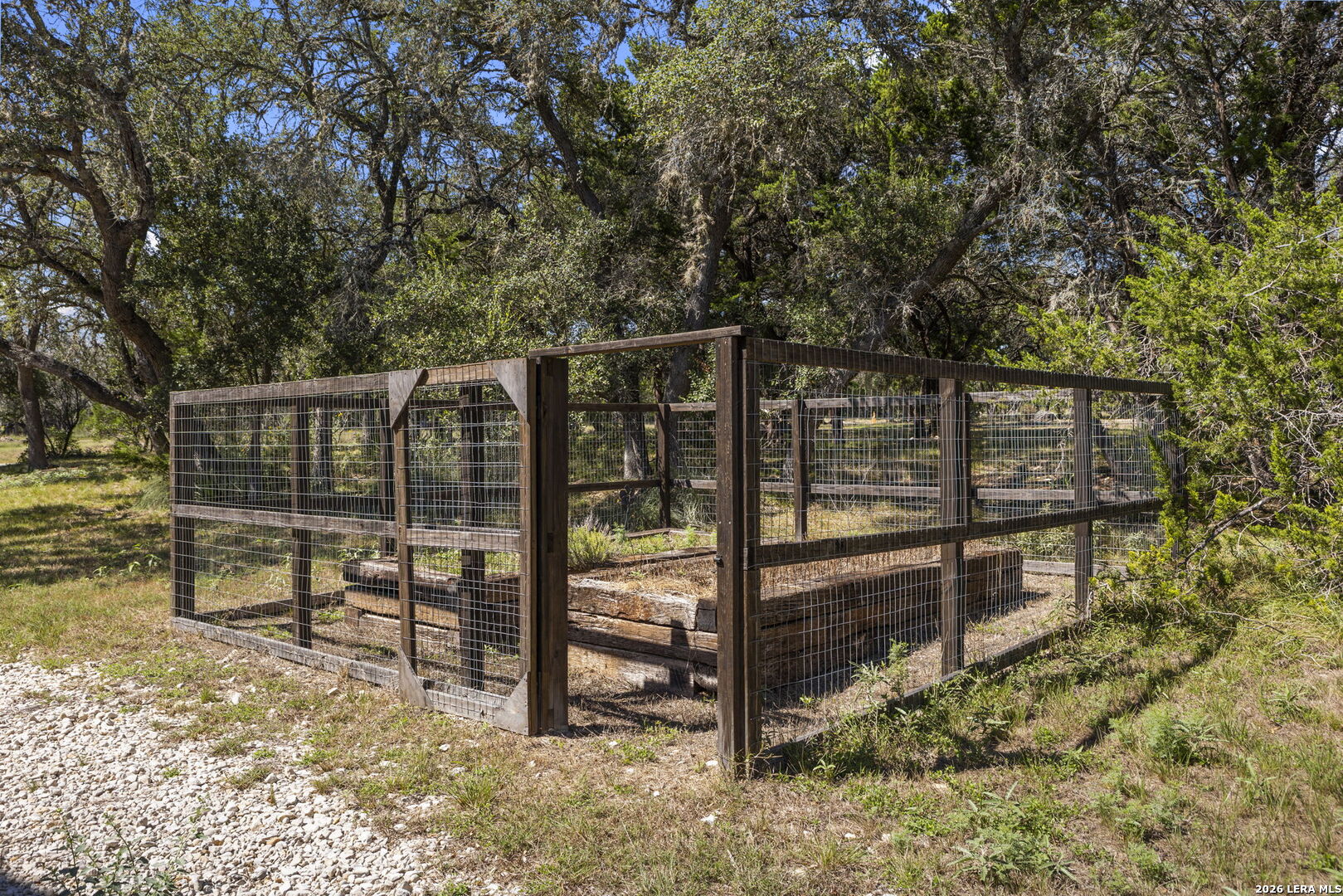 138 Comanche Path, Bandera, TX 78003