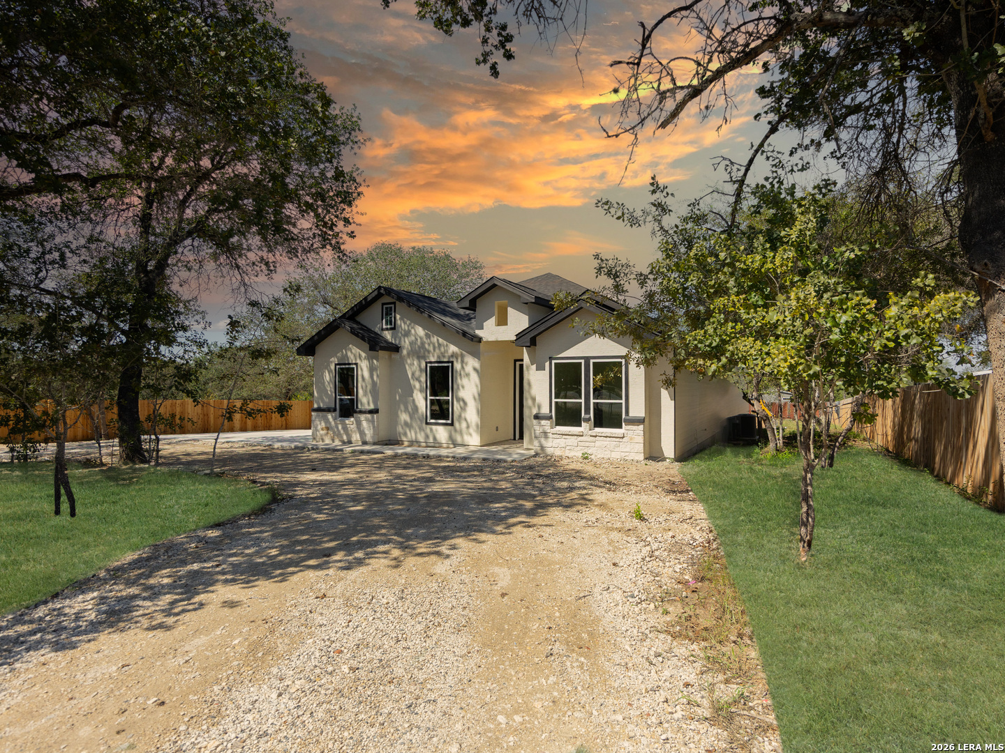 Property photo for 4811 Blue Beech Dr, Elmendorf, TX