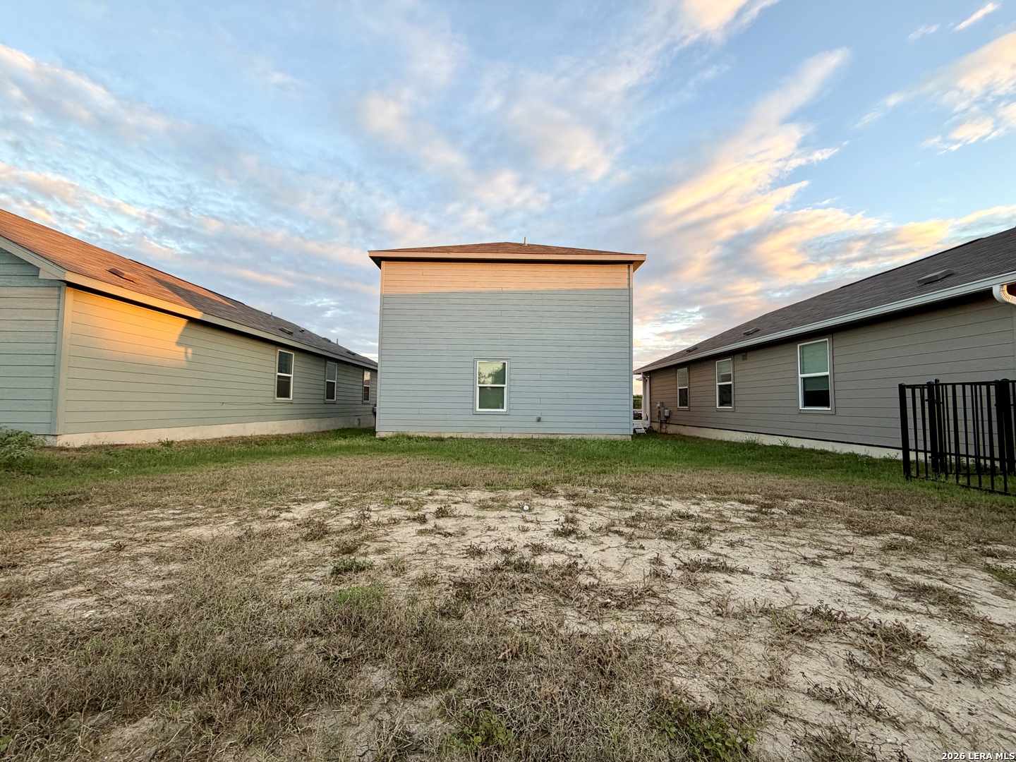 1123 JANZEN RD, San Antonio, TX 78221