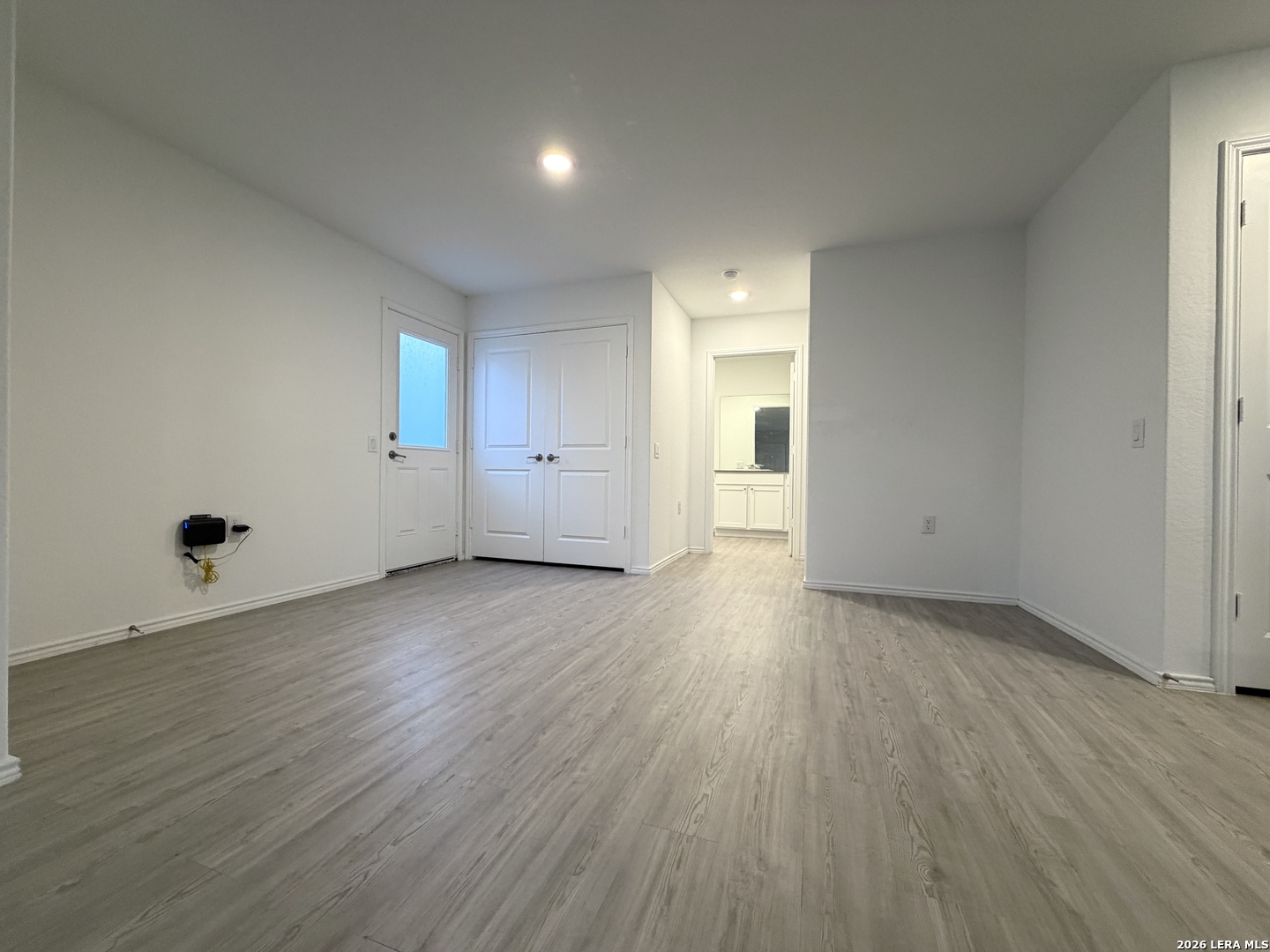 1123 JANZEN RD, San Antonio, TX 78221