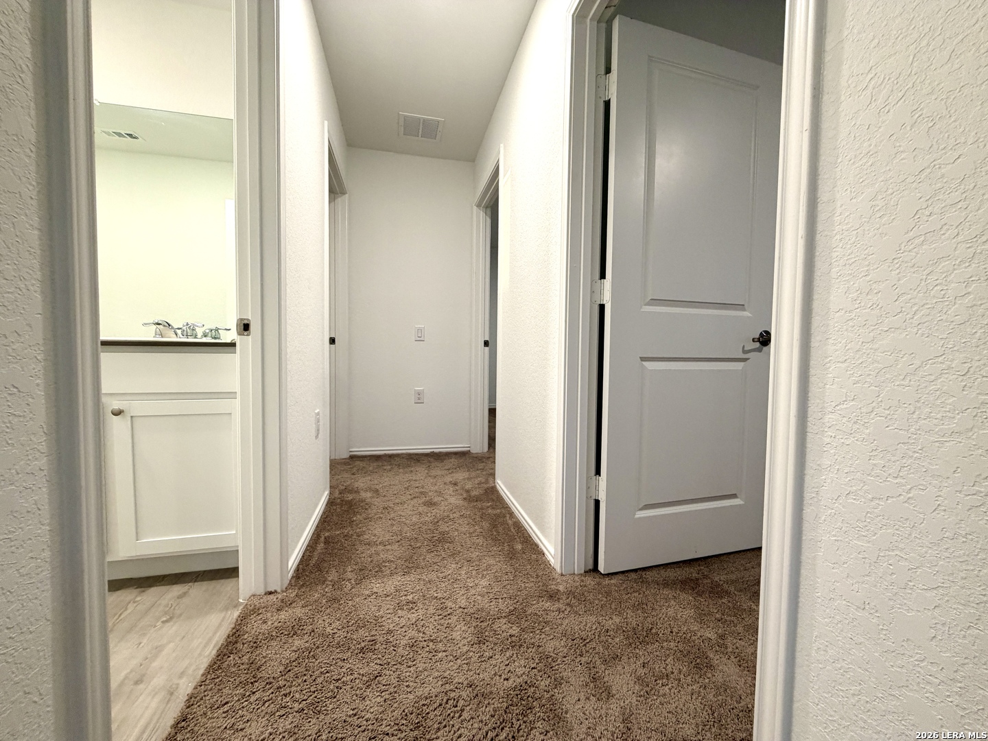 1123 JANZEN RD, San Antonio, TX 78221