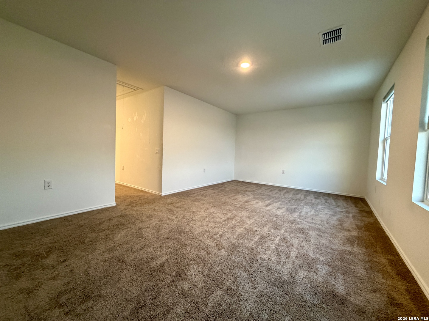 1123 JANZEN RD, San Antonio, TX 78221