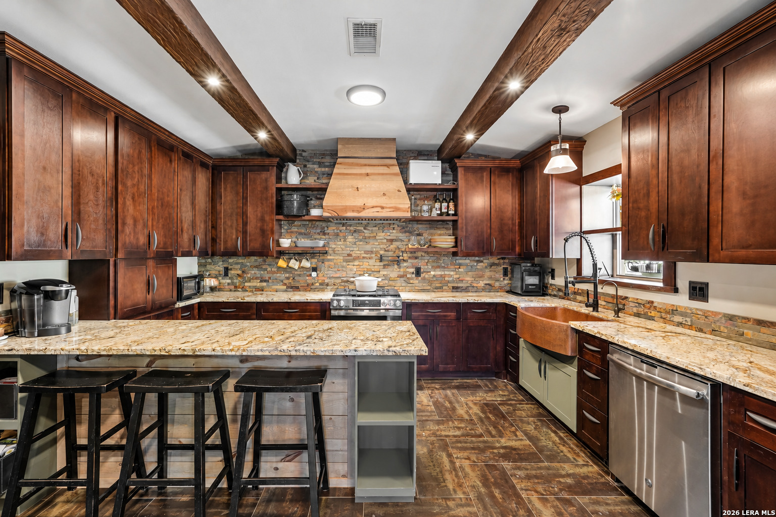 24 Edmiston Ln, Comfort, TX 78013