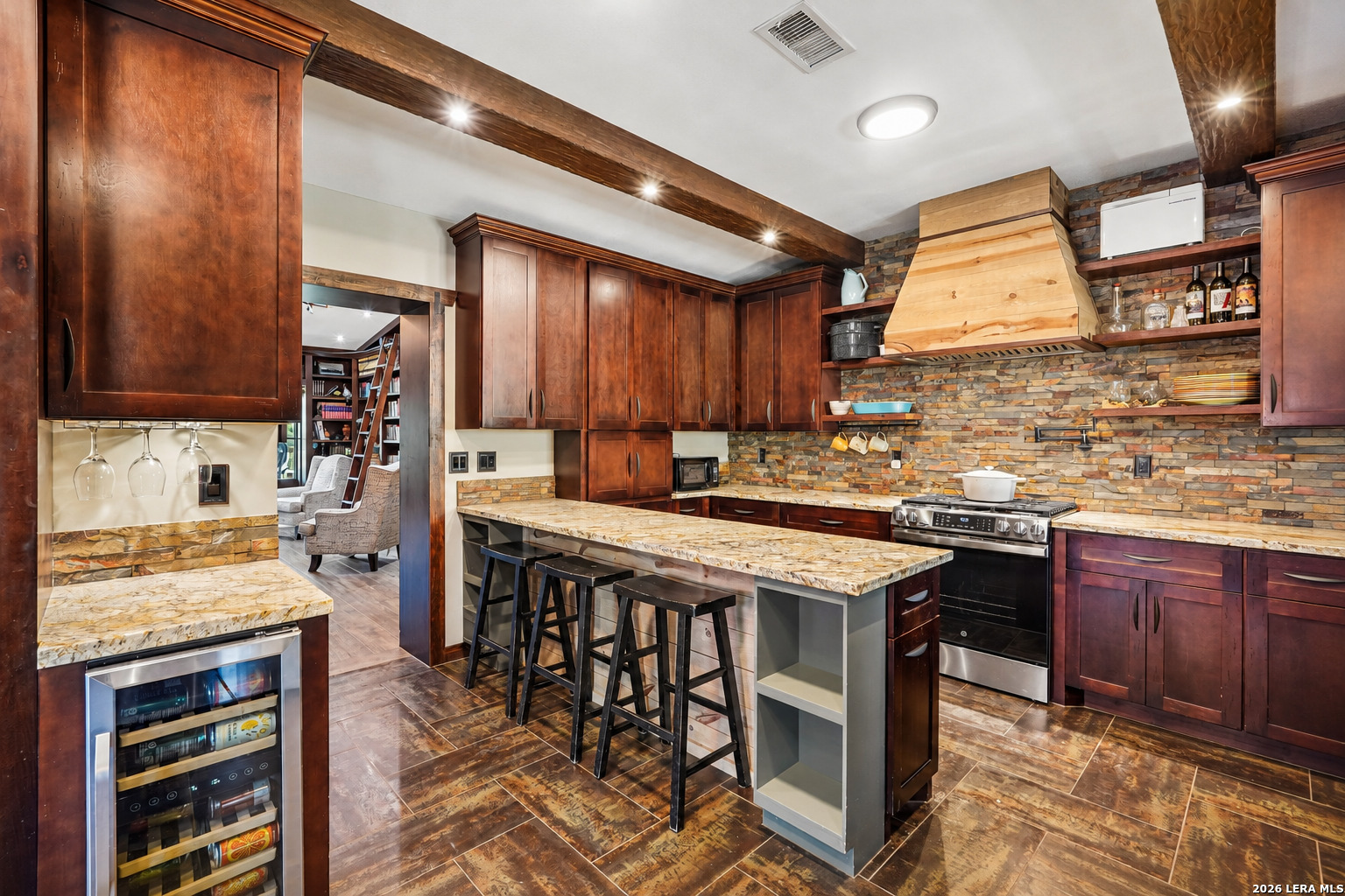 24 Edmiston Ln, Comfort, TX 78013