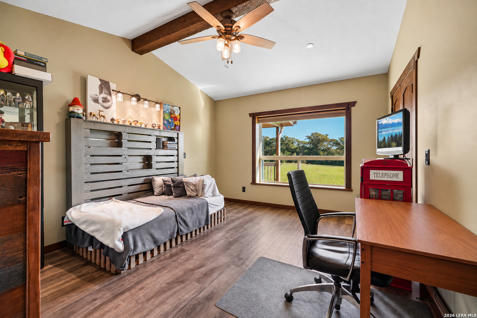 24 Edmiston Ln, Comfort, TX 78013