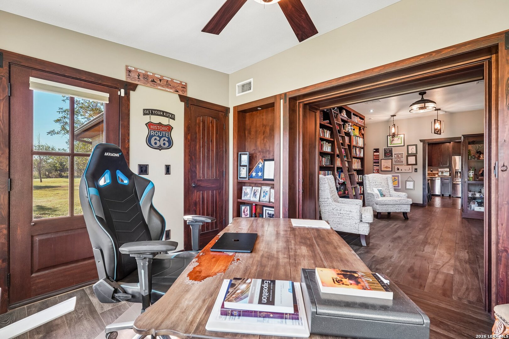 24 Edmiston Ln, Comfort, TX 78013