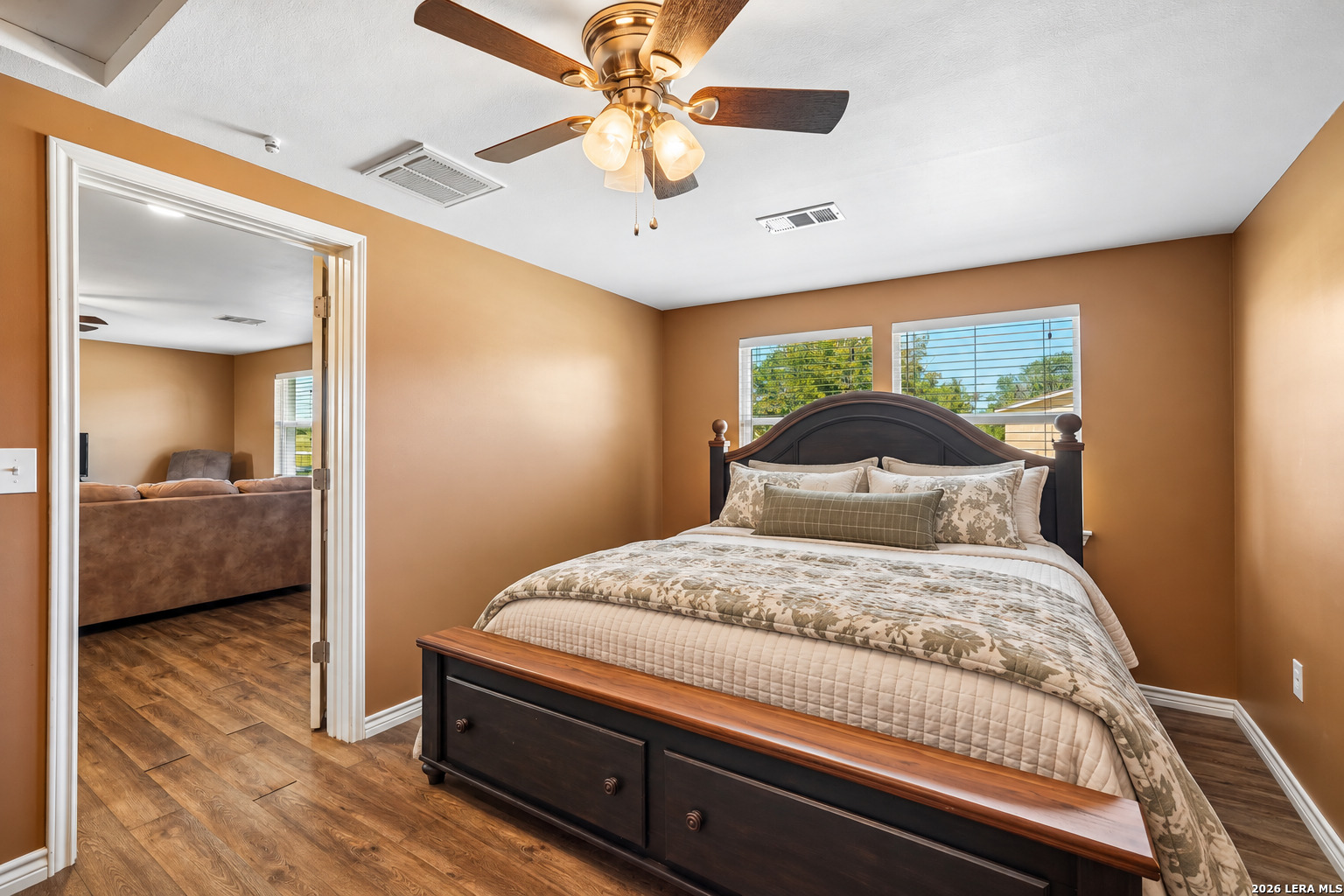 24 Edmiston Ln, Comfort, TX 78013