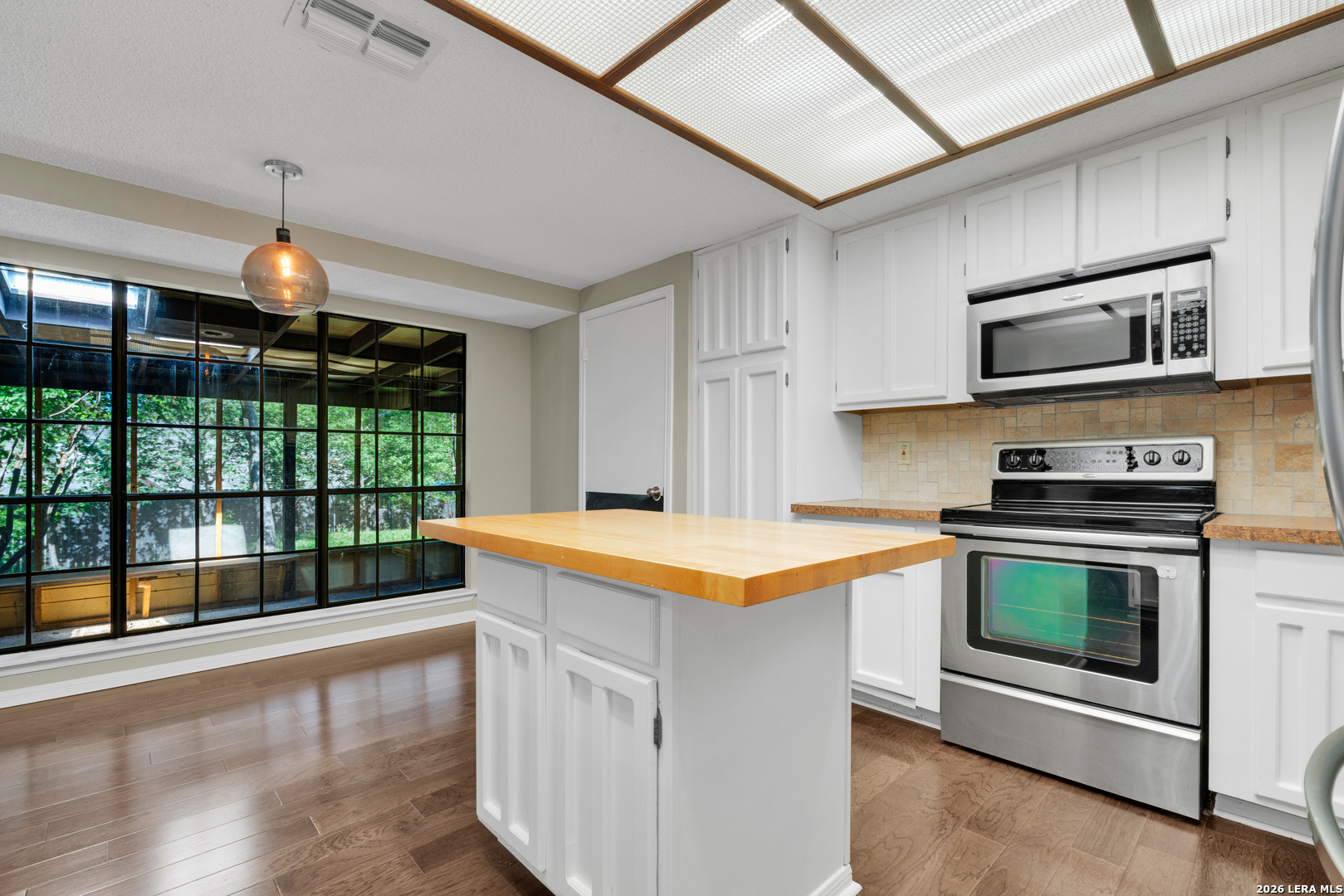 6327 Silver Fox, San Antonio, TX 78247