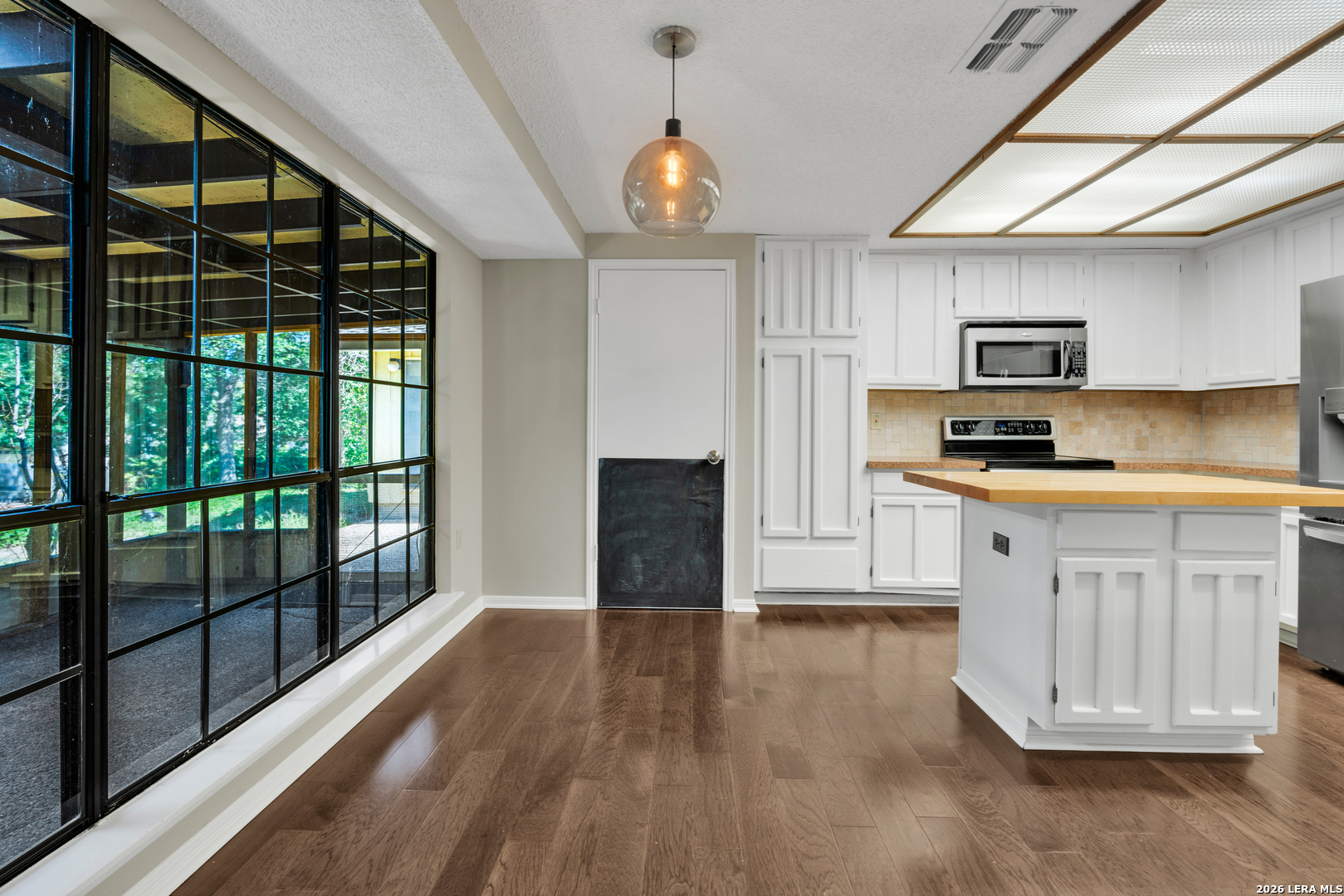 6327 Silver Fox, San Antonio, TX 78247