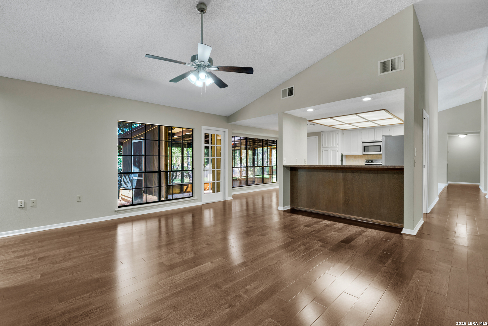 6327 Silver Fox, San Antonio, TX 78247