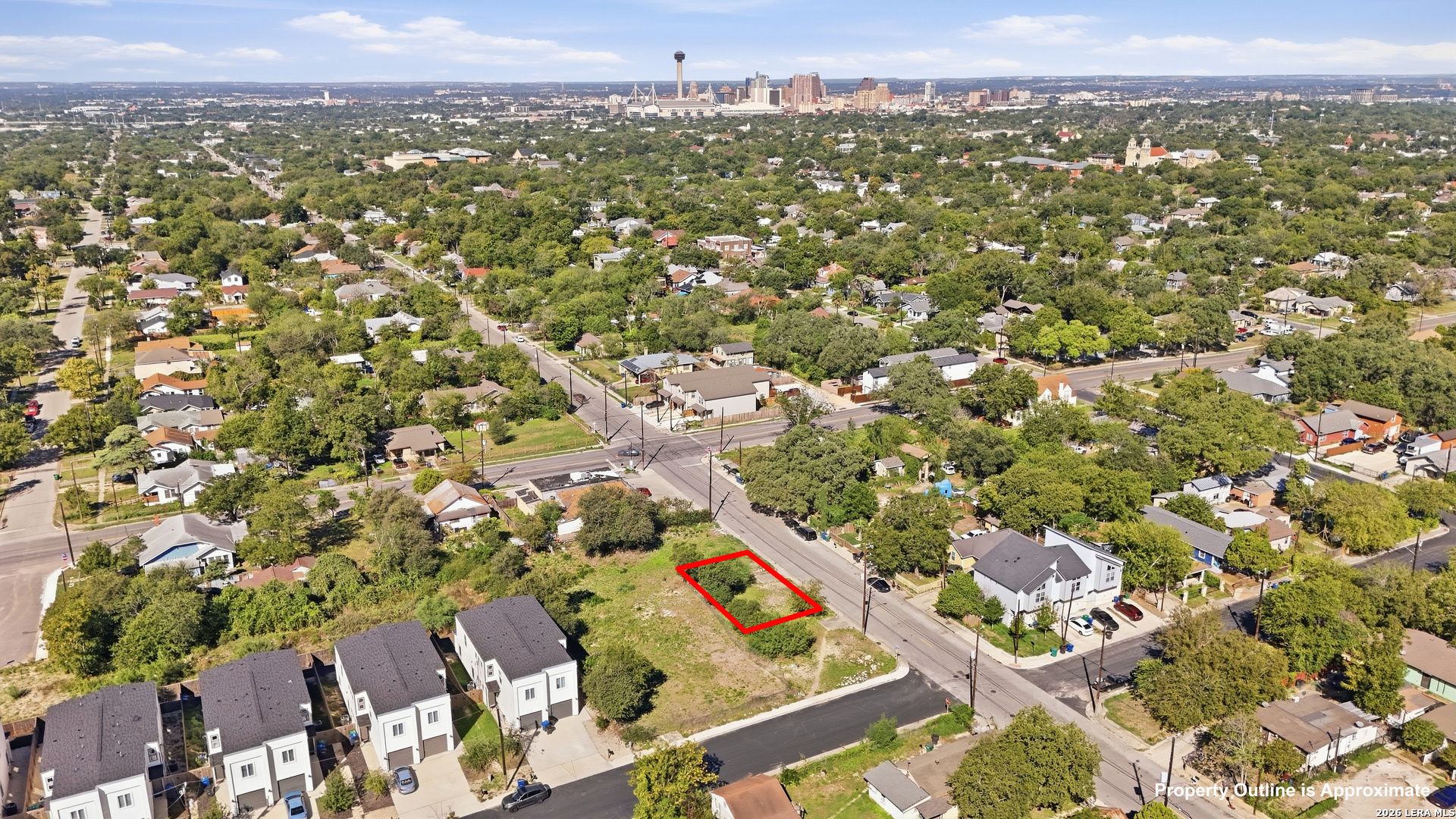 Property photo for 1000 Porter St, San Antonio, TX