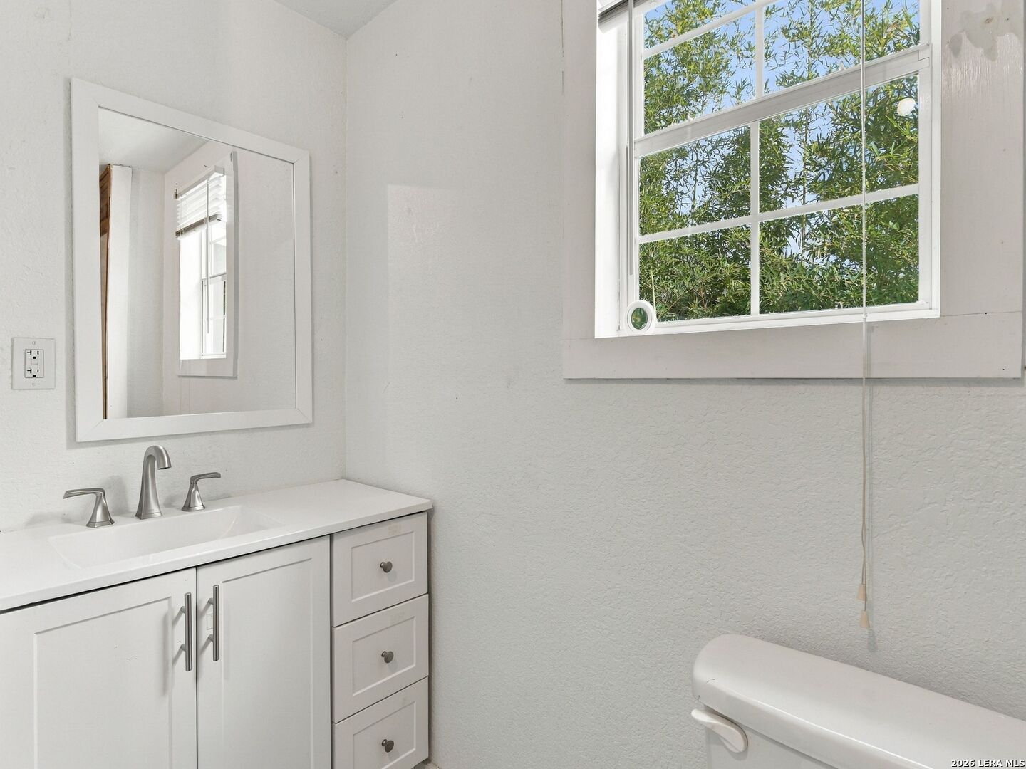 2553 W SAN ANTONIO ST, New Braunfels, TX 78130
