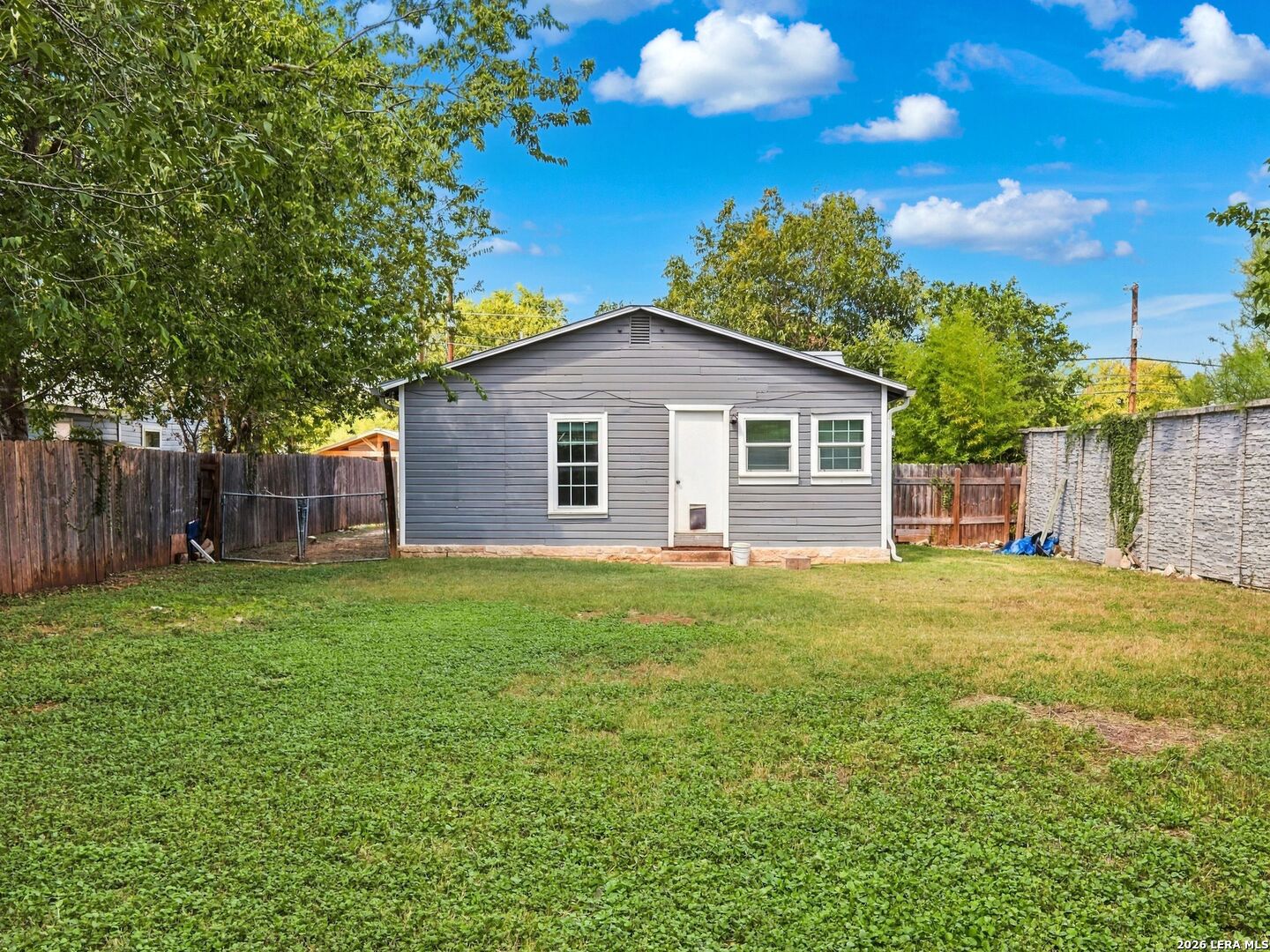 2553 W SAN ANTONIO ST, New Braunfels, TX 78130