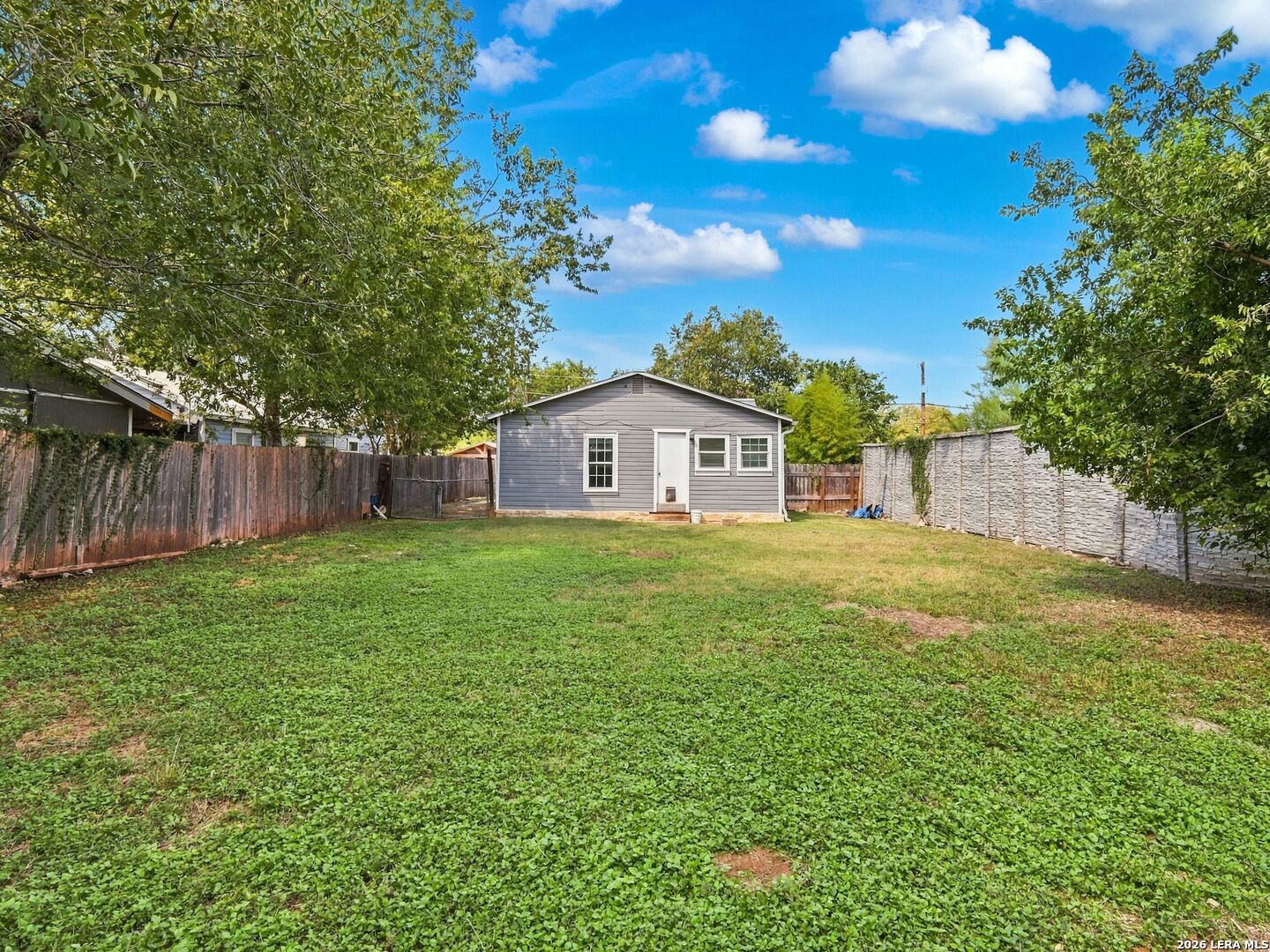 2553 W SAN ANTONIO ST, New Braunfels, TX 78130