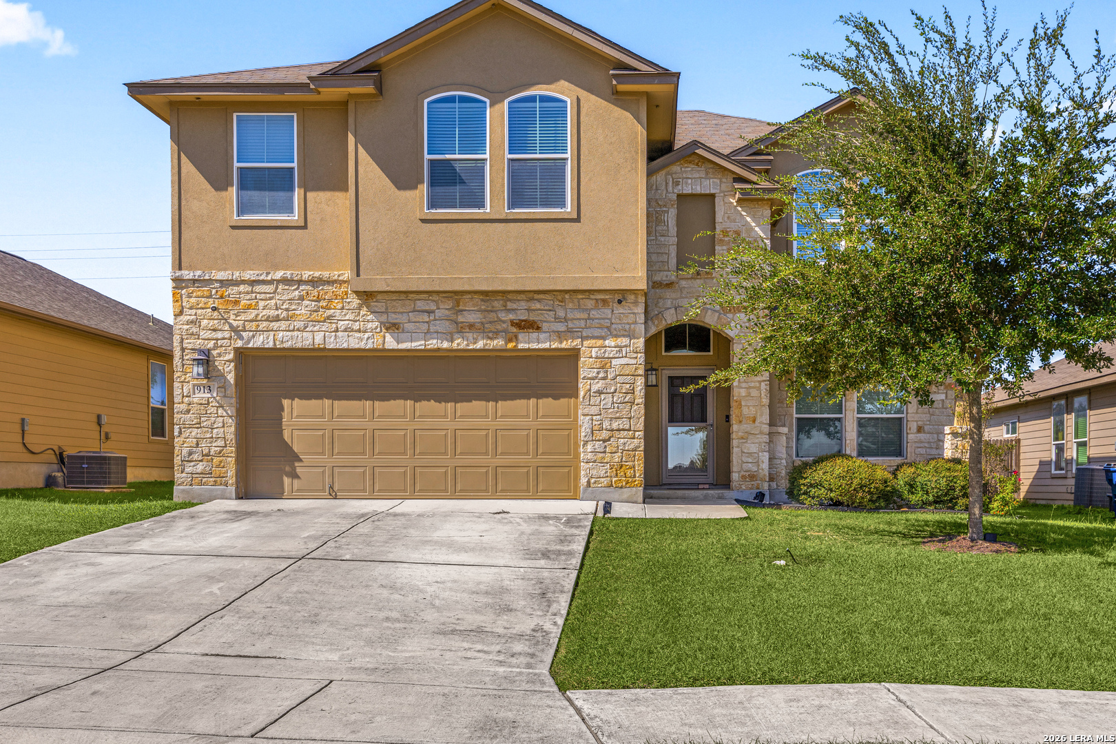 Photo 2 of Single family home for sale at 913 Pipe Gate, Cibolo, TX 78108 | MLS# 2021905 | Listing updated on 2026-10-09