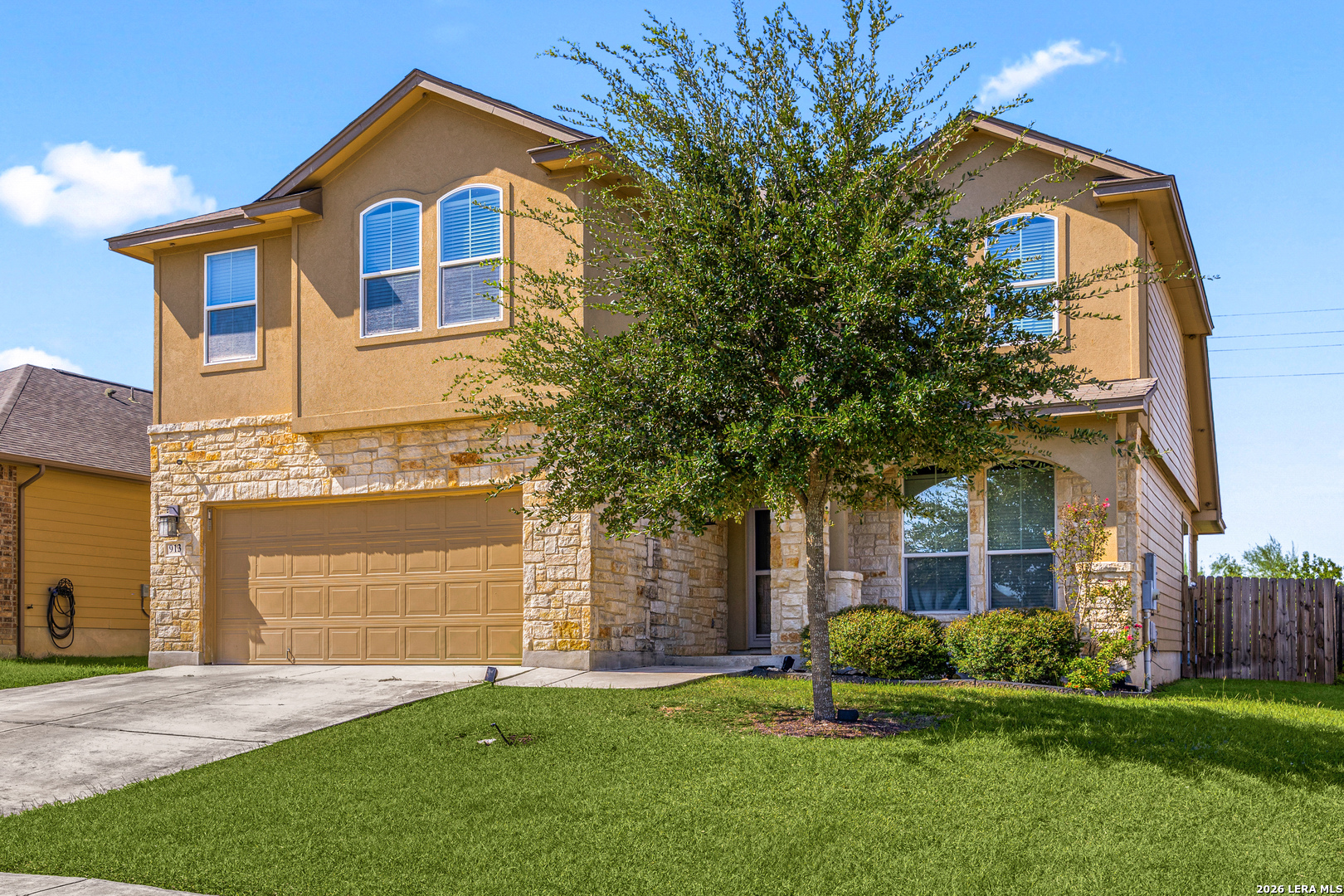 Photo 1 of Single family home for sale at 913 Pipe Gate, Cibolo, TX 78108 | MLS# 2021905 | Listing updated on 2026-10-09
