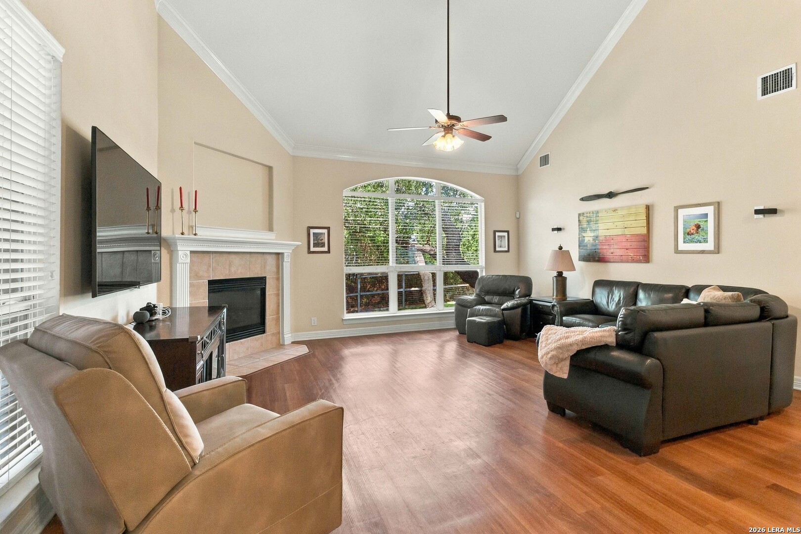 2nd Living Area