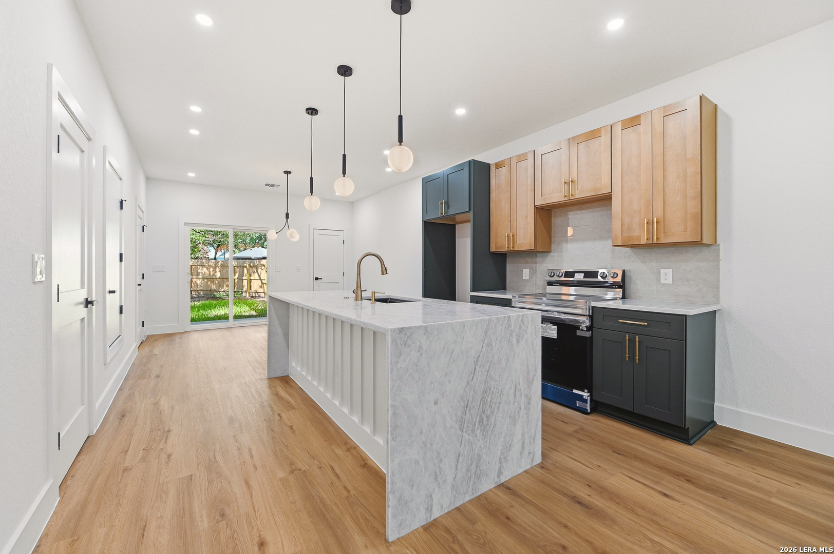 825 Vargas Alley, #101, San Antonio, TX 78203