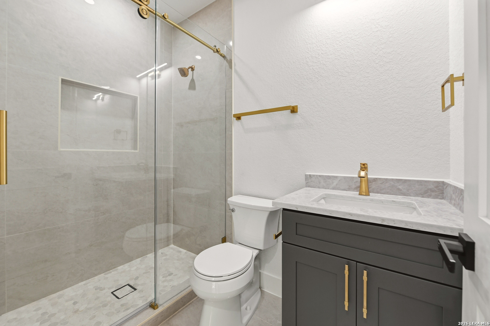 825 Vargas Alley, #101, San Antonio, TX 78203