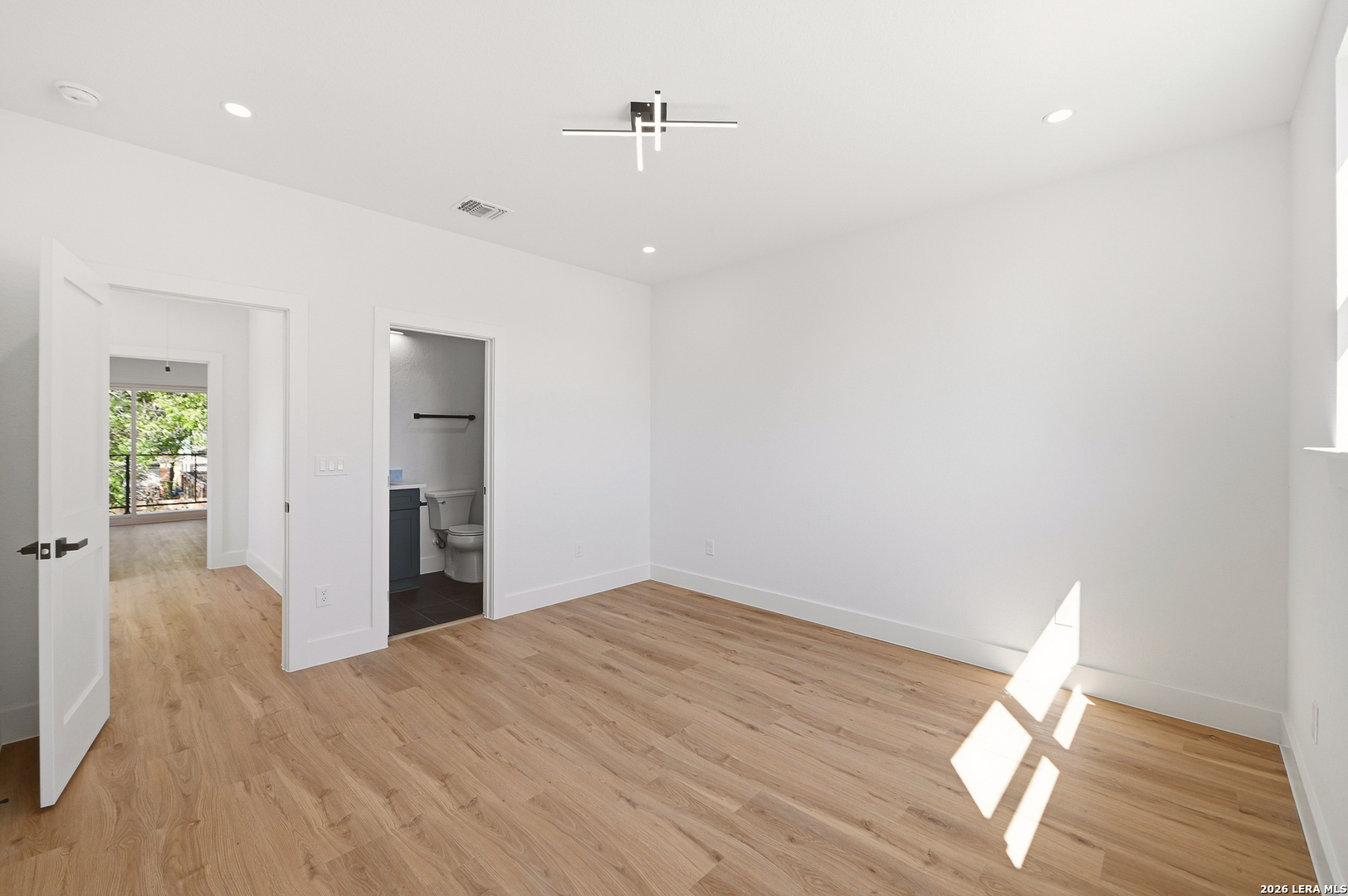 825 Vargas Alley, #101, San Antonio, TX 78203
