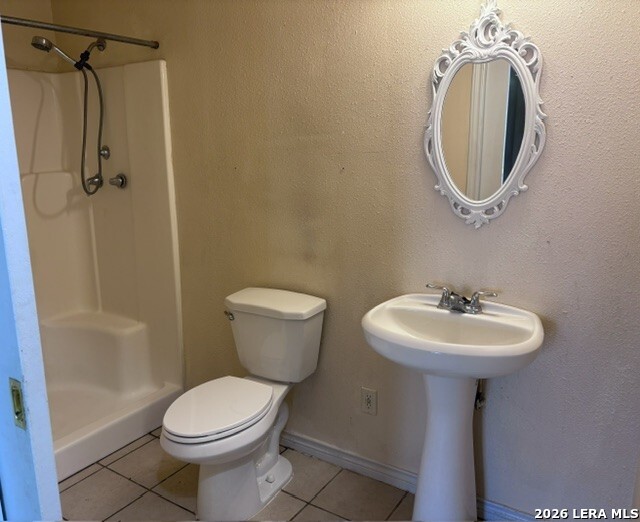 2710 W CRAIG PL, San Antonio, TX 78228