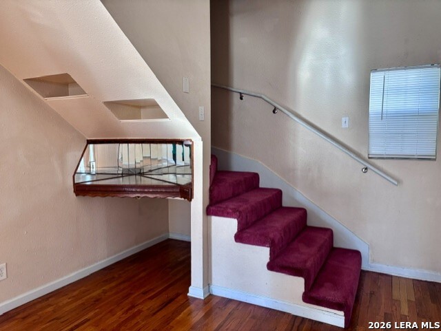 2710 W CRAIG PL, San Antonio, TX 78228