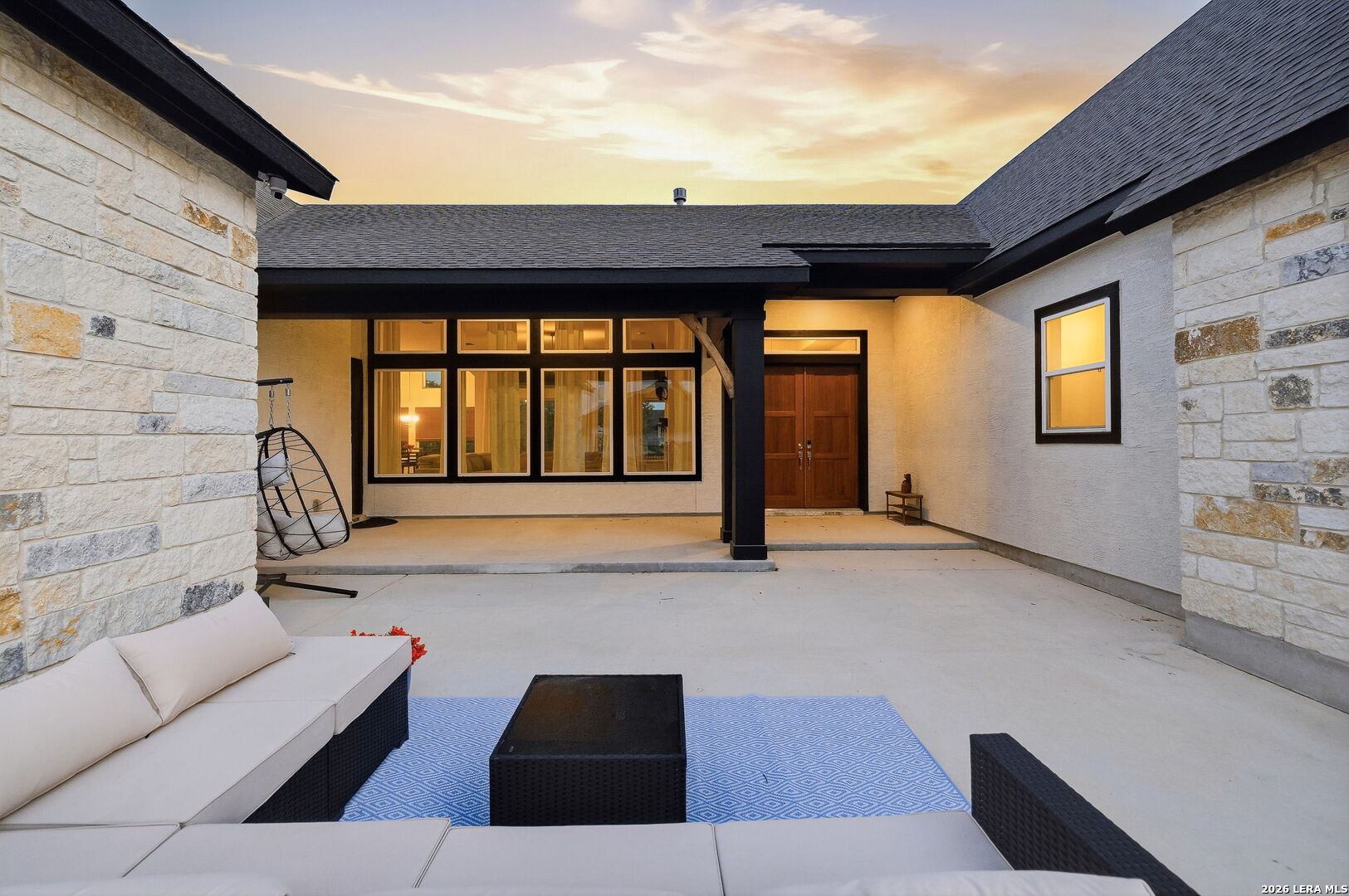 130 PIPER ST, Castroville, TX 78009