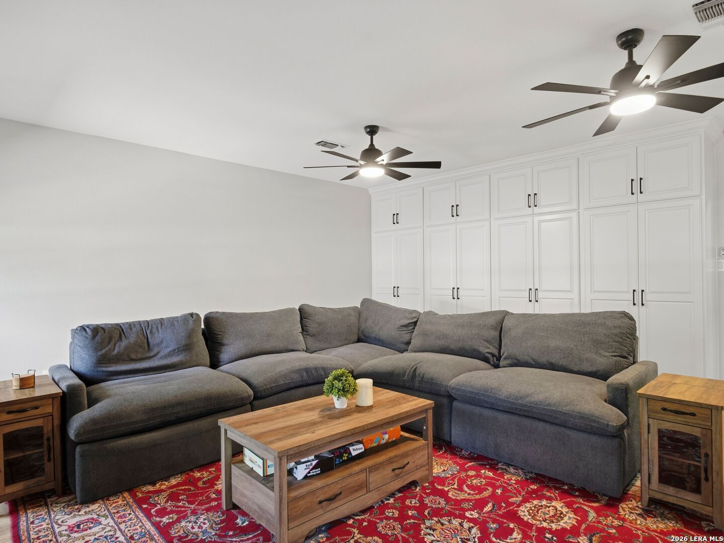 327 Deer Creek Dr, Boerne, TX 78006