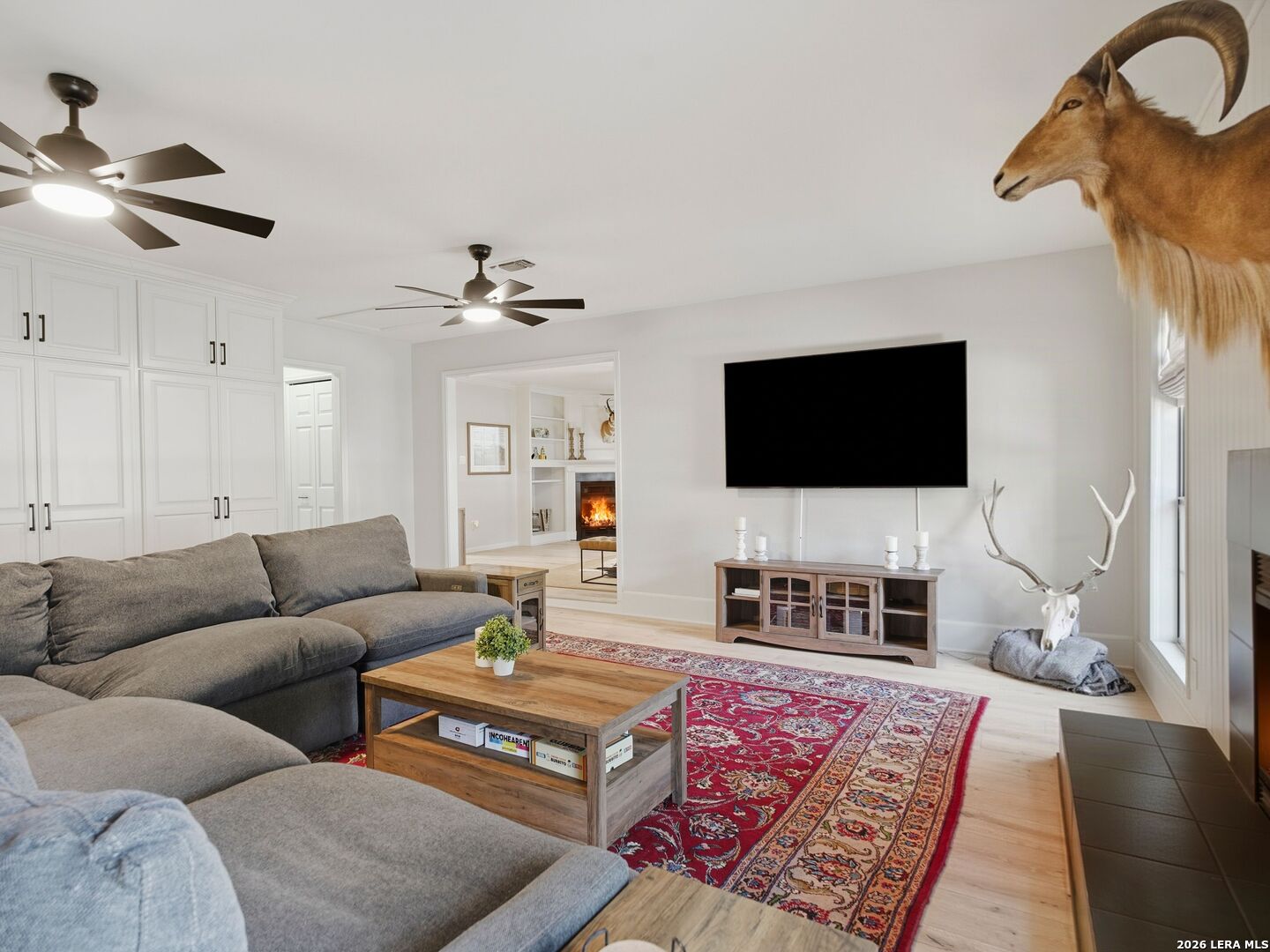 327 Deer Creek Dr, Boerne, TX 78006