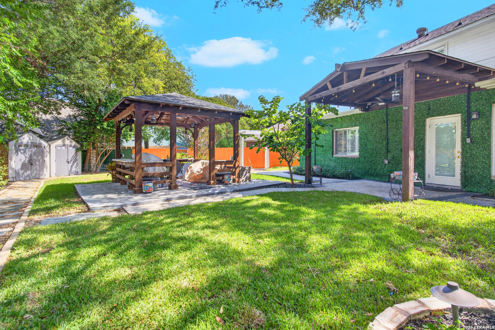 2407 Enfield Grove Dr, San Antonio, TX 78231