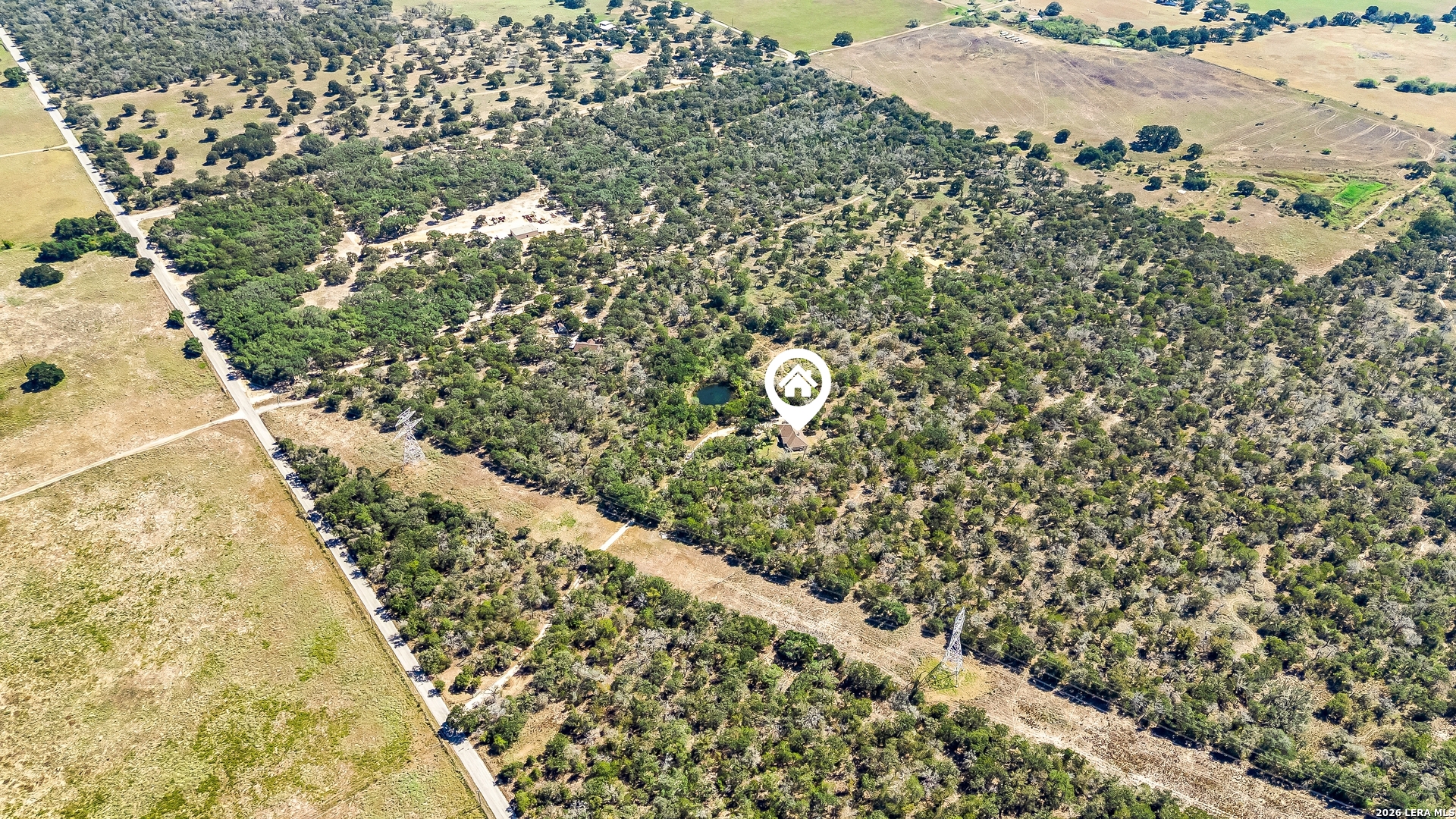 828 County Road 334, Stockdale, TX 78160