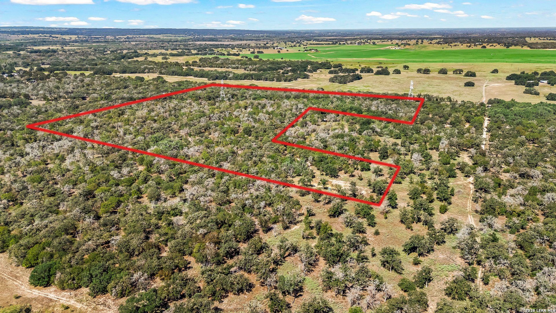 828 County Road 334, Stockdale, TX 78160