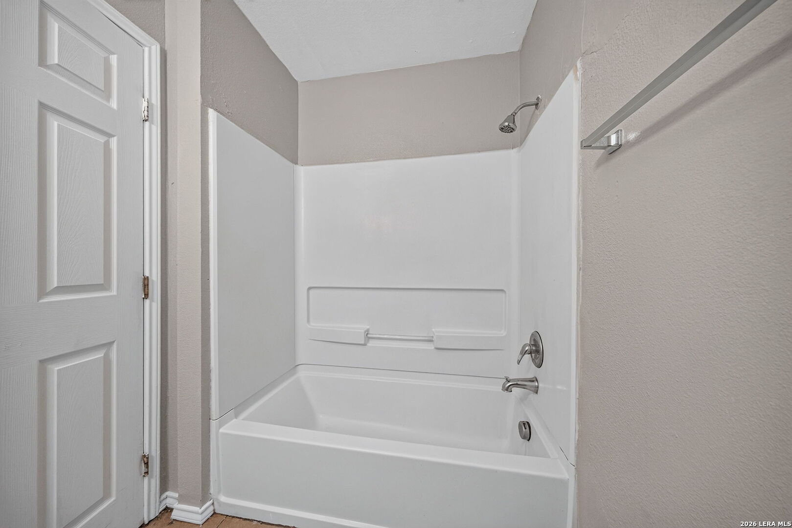 768 Avondale  #3, San Antonio, TX 78223