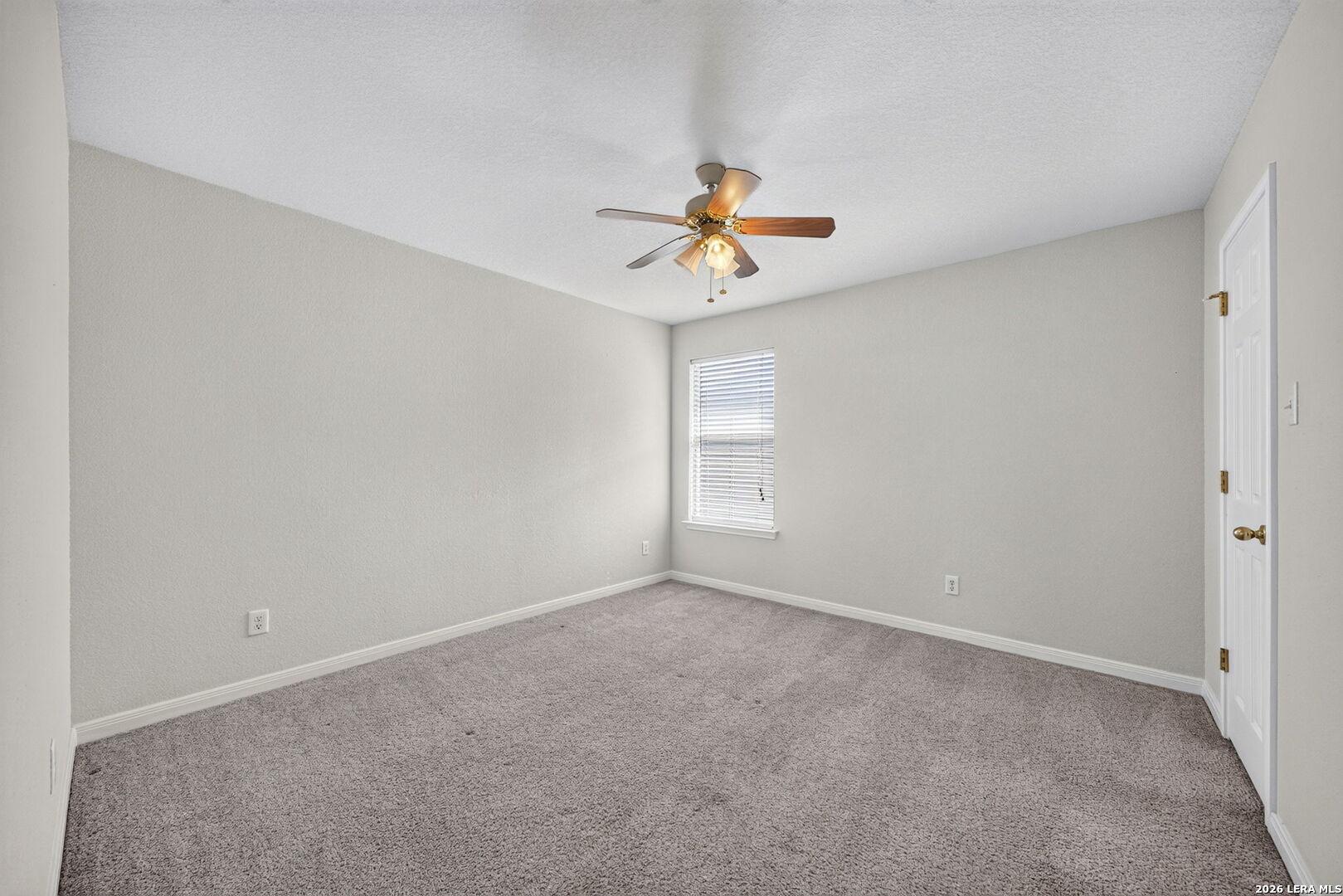 20614 Cliff Park Ln, San Antonio, TX 78258